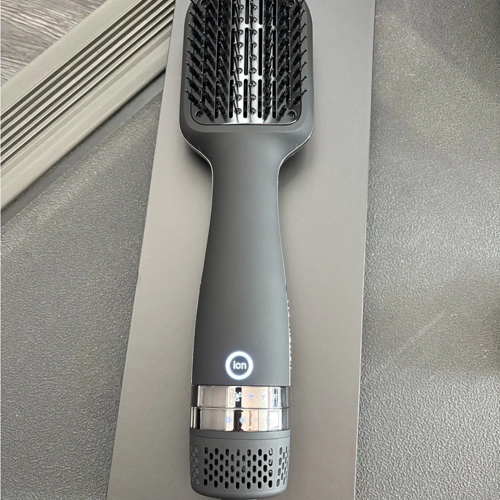 Kristin Ess Blow Dry Hair Brush New